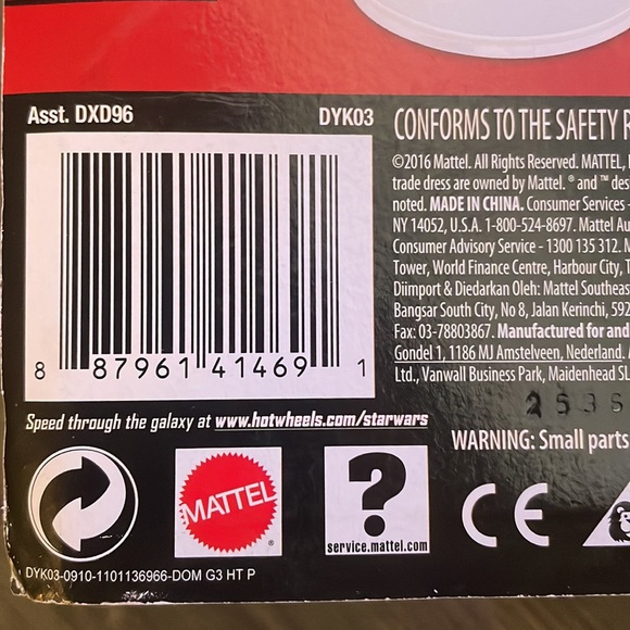 Partisan X-Wing Fighter - Picture 9 of 9